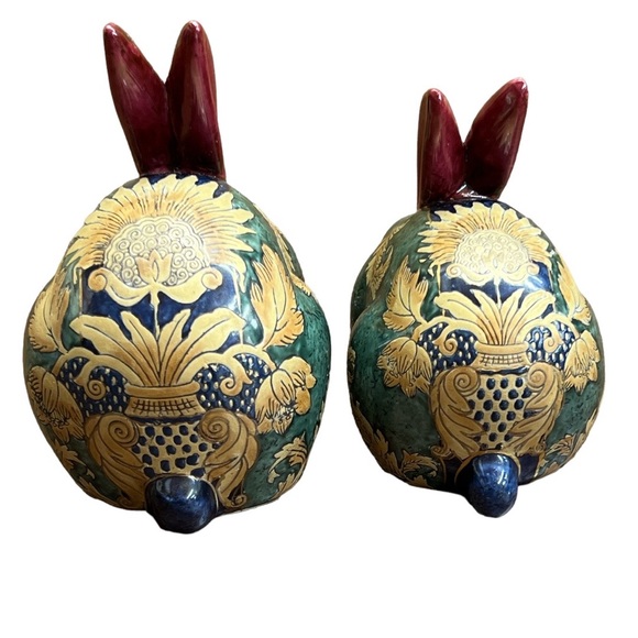 Vintage Oriental Set of Bunnies Decor - Picture 3 of 10
